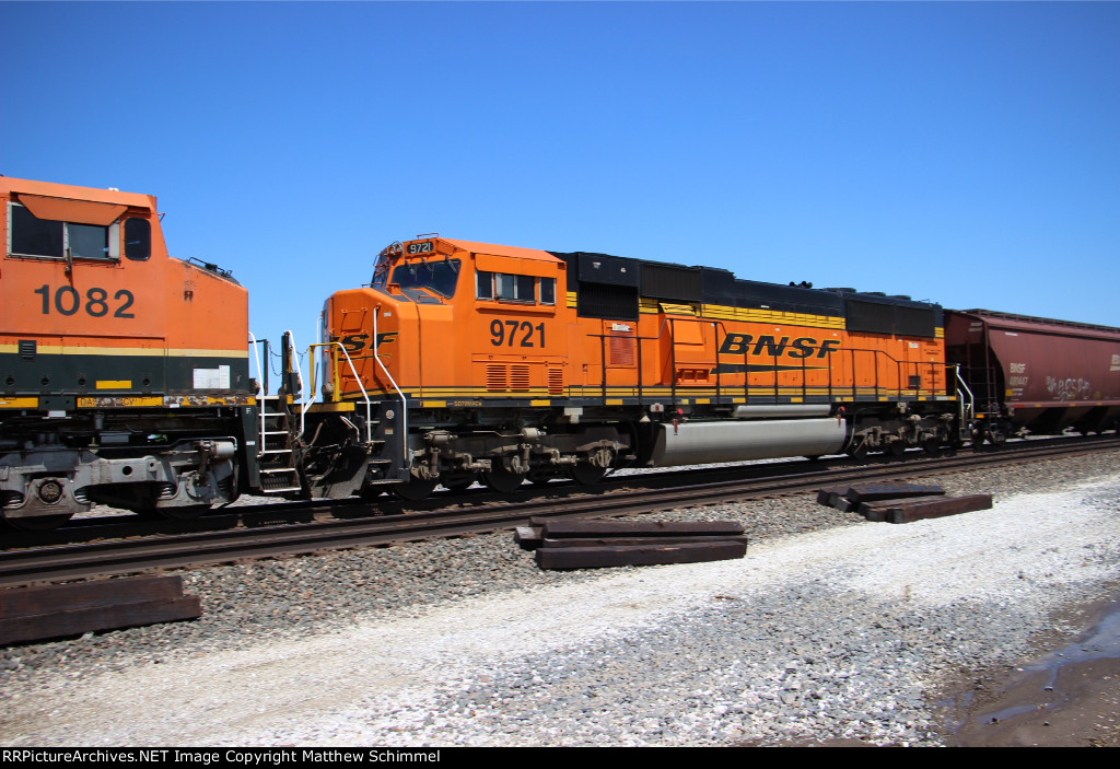 BNSF 9721
